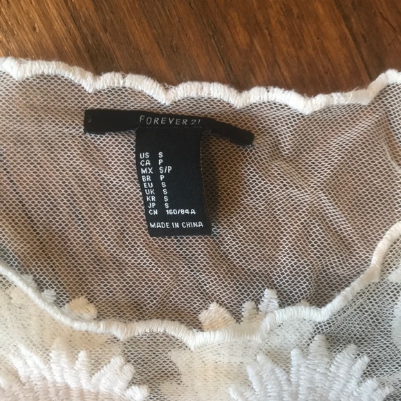 Lace top - Picture 3 of 4